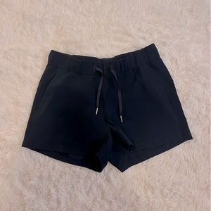 Lululemon Shorts Size 6